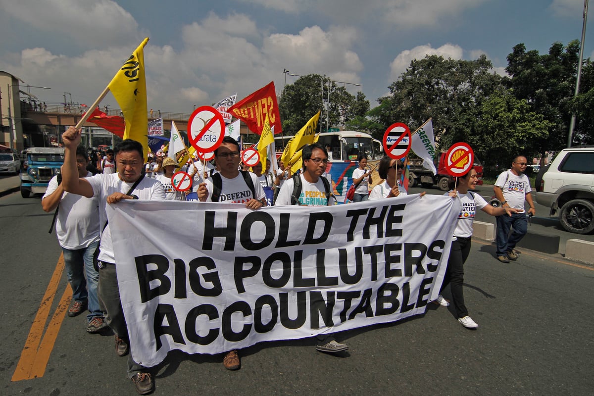 Petition Filing at Commission on Human Rights (CHR) in Quezon City. © Vincent Go / Greenpeace