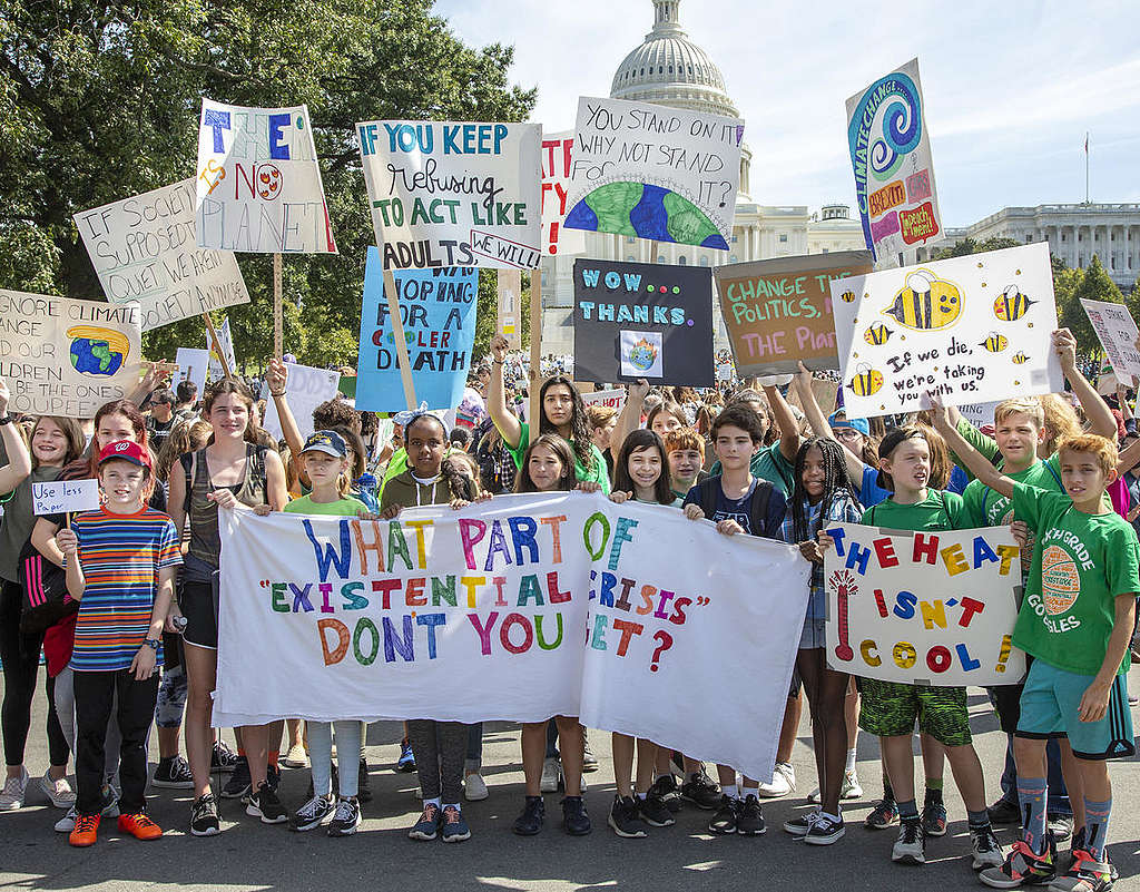 Global Climate Strike in Washington DC. © Tim Aubry / Greenpeace Global Climate Strike in Washington DC. © Tim Aubry / Greenpeace