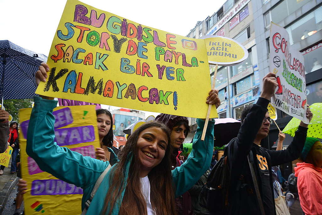 Global Climate Strike March in Turkey. © Yasin Akgul / Greenpeace Global Climate Strike March in Turkey. © Yasin Akgul / Greenpeace