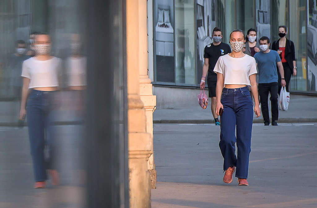 Coronavirus (COVID-19) Shutdown in Prague. © Petr Zewlakk Vrabec / Greenpeace