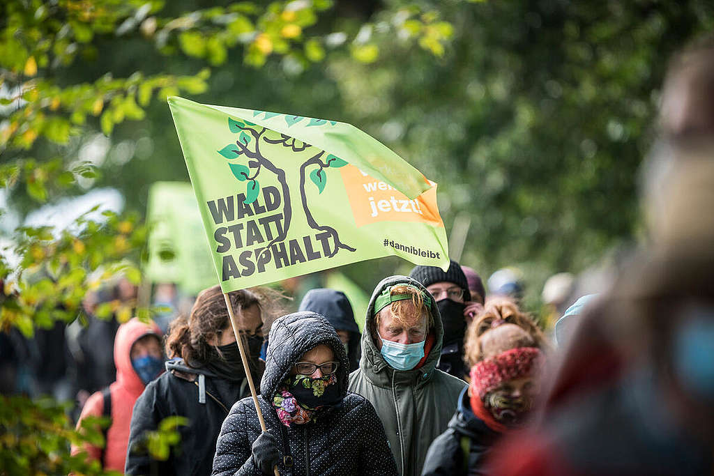 Demonstration at Dannenroeder Forest. © Bernd Lauter / Greenpeace