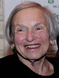 Dorothy Stowe, Co-founder of Greenpeace. © Greenpeace / Alan Katowitz Dorothy Stowe, Co-founder of Greenpeace. © Greenpeace / Alan Katowitz