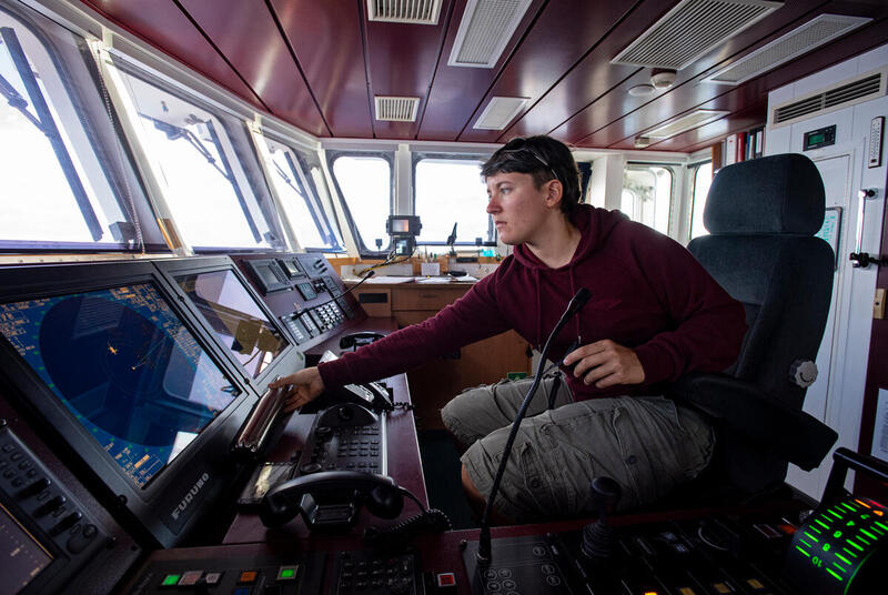Life Onboard the Rainbow Warrior in the Pacific Ocean. © Marten van Dijl / Greenpeace
