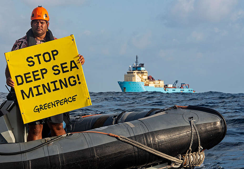 Protest against Deep Sea Mining in the Pacific. © Marten  van Dijl / Greenpeace