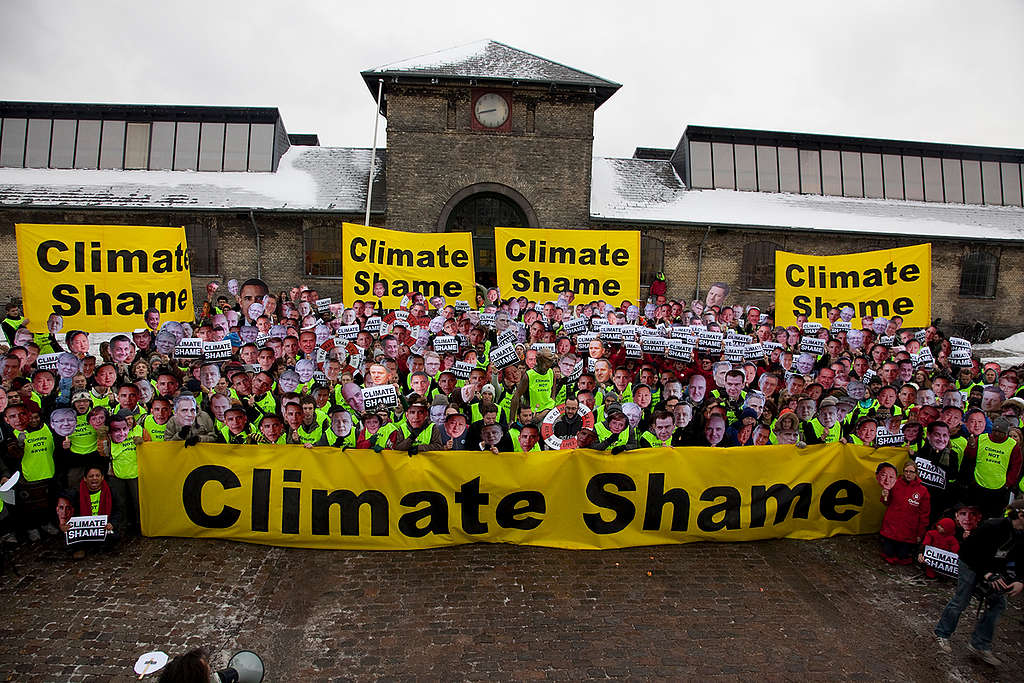 Climate Shame in Copenhagen. © Kristian Buus / Greenpeace