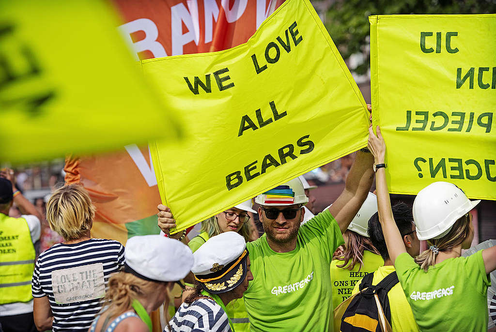 Amsterdam Pride 2018. © Marten van Dijl / Greenpeace © Marten van Dijl / Greenpeace Amsterdam Pride 2018. © Marten van Dijl / Greenpeace © Marten van Dijl / Greenpeace