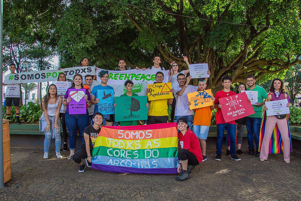 11th LGBTQI + Pride Parade in São João da Boa Vista, Brazil. © Giseli Pascuini / Greenpeace