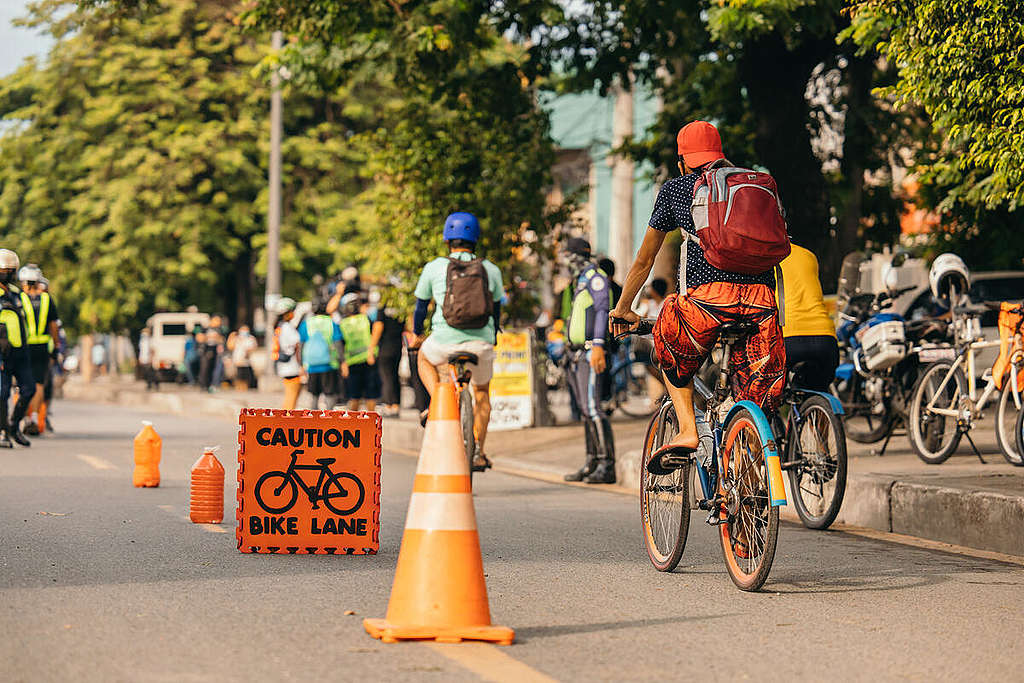 Pop-Up Bike Lanes In Manila. © Jilson Tiu / Greenpeace Pop-Up Bike Lanes In Manila. © Jilson Tiu / Greenpeace