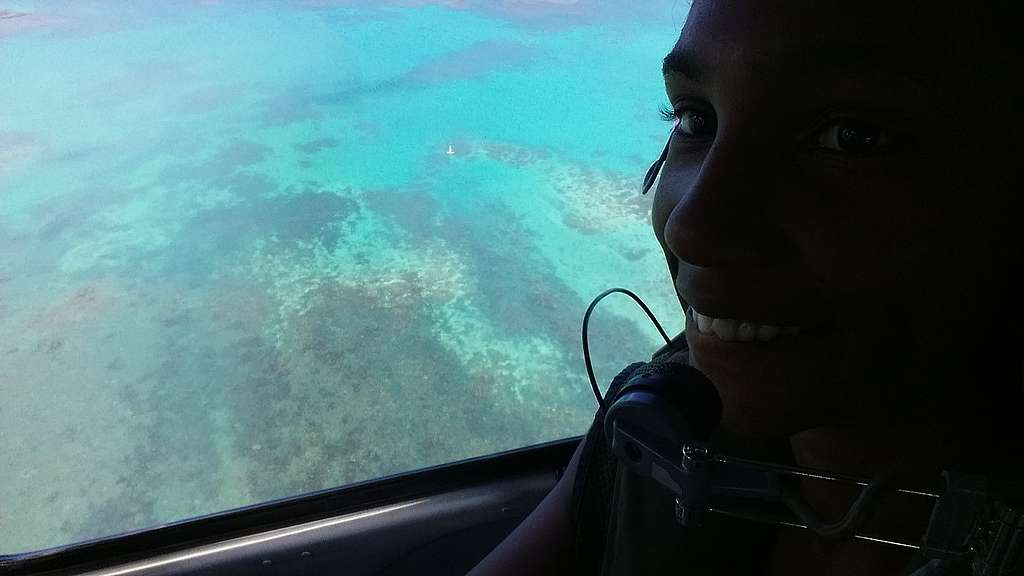 Helicoptor trip with view on crystal clear ocean ©Aurelie Hector