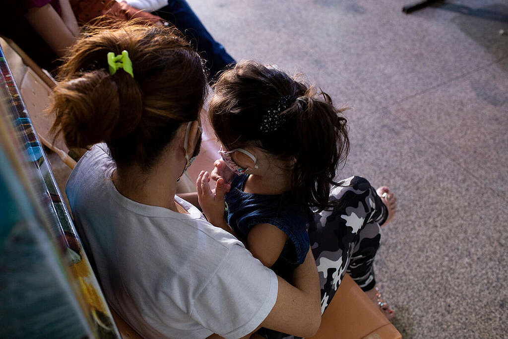 Children at Cosme e Damião Hospital in Porto Velho, Rondônia. © Nilmar Lage / Greenpeace