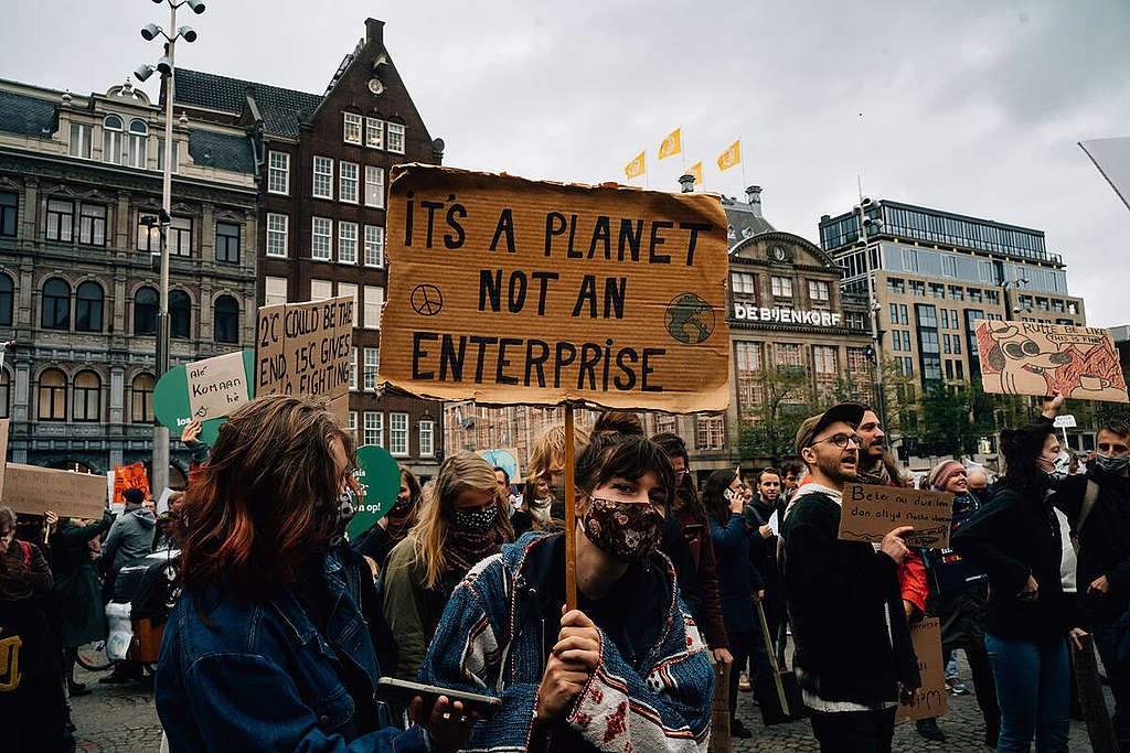 COP26 global day of Climate Action in Amsterdam. © Tengbeh Kamara / Greenpeace