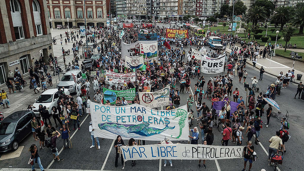 March in Mar del Plata against Offshore Oil Exploration Part 2. © Maximiliano Gutiérrez / Greenpeace