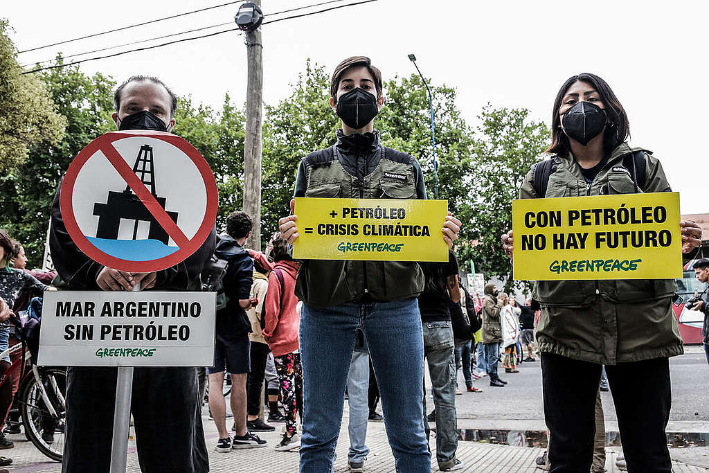 March in Mar del Plata against Offshore Oil Exploration. © Florencia Arroyos / Greenpeace