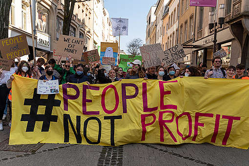 Climate March - People Not Profit - in Luxembourg. © Frederic Meys / Greenpeace