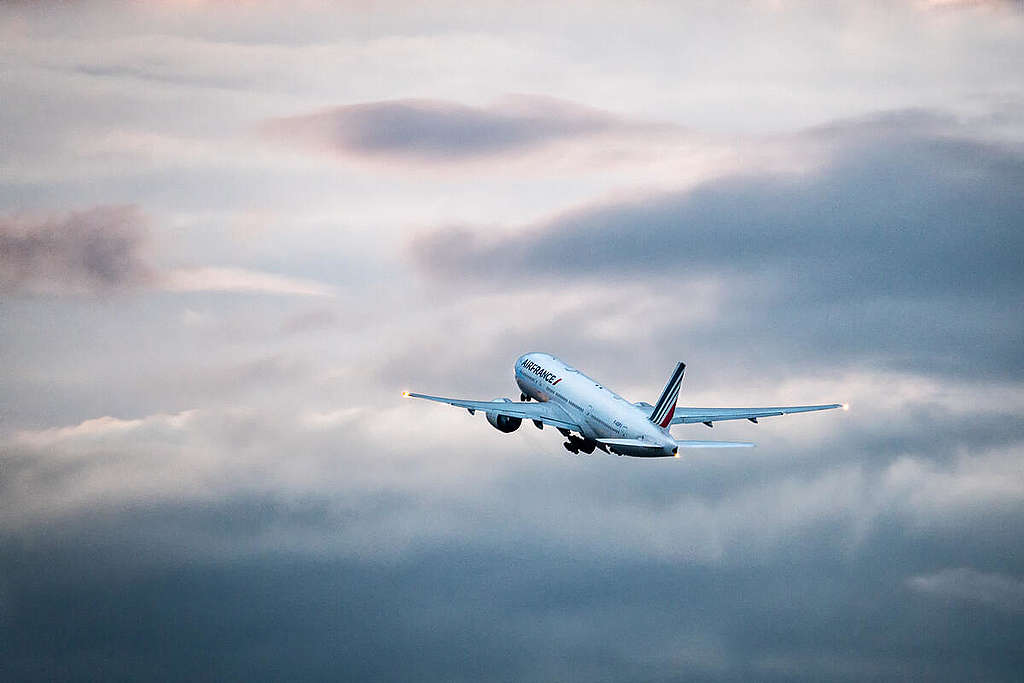 Paris-Charles De Gaulle (CDG) Airport, France. © Lorraine Turci / Greenpeace