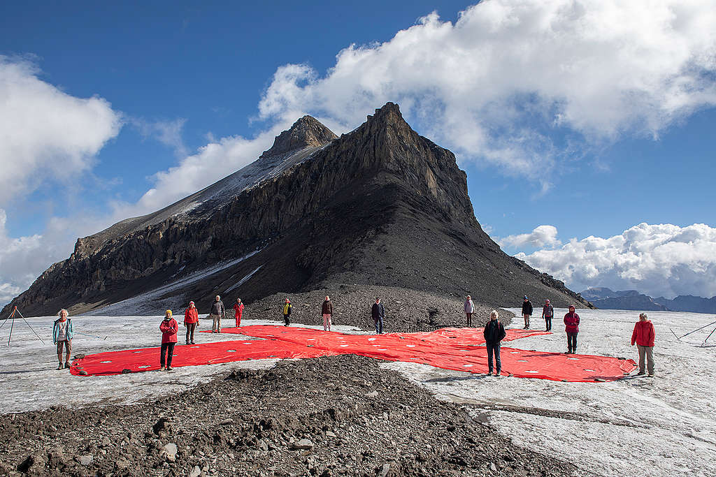 Climate Seniors at Swiss Glacier to protest climate in action Klimaseniorinnen