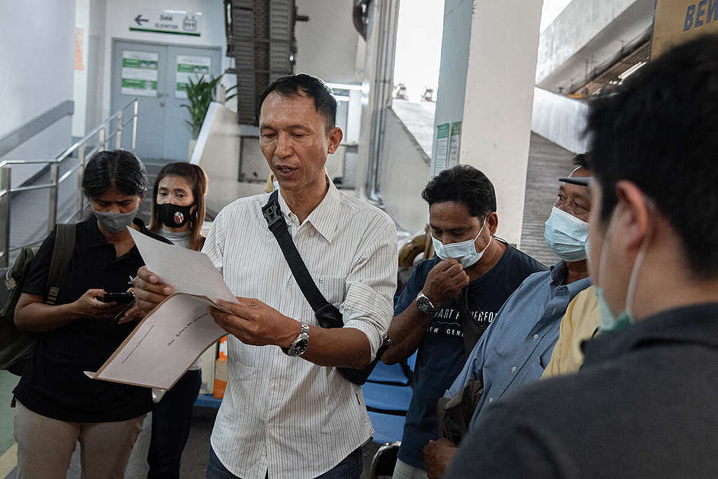 Fisherfolk Demand Letter Bangkok, Thailand. Piya Tedyam, President of the Artisanal Fishermen Network of Prachuap Khiri Khan Province. © Songwut Jullanan / Greenpeace