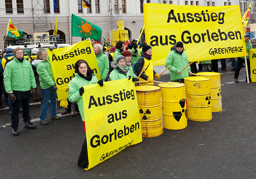 Gorleben Protest During Bund-Laender Kommission Meeting in Berlin. © Paul Langrock / Greenpeace the end of nuclear power in Germany