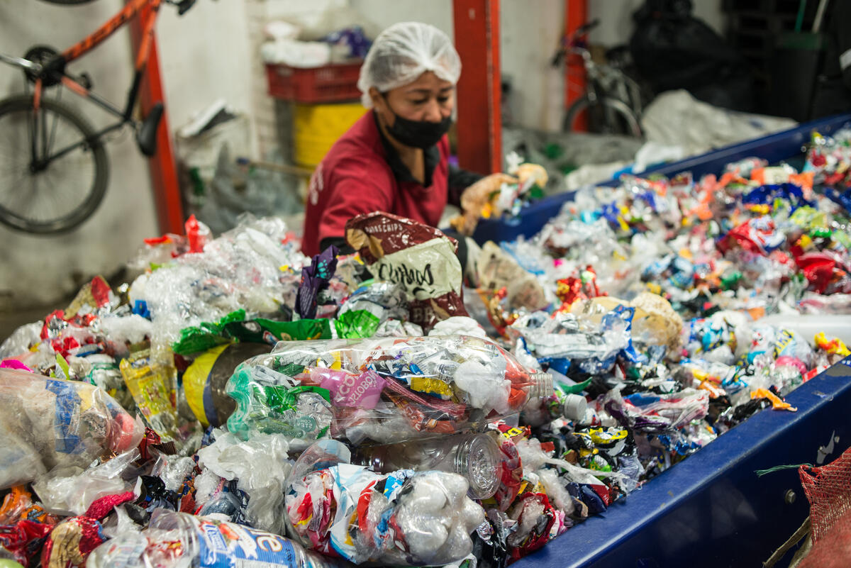 Waste Management and Recycling in Bogotá, Colombia. © Juan Pablo Eijo / Greenpeace