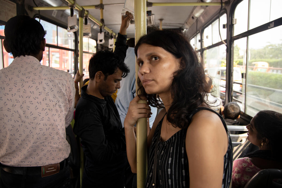 Portraits of Women Commuters in Delhi. © Vinit Gupta / Greenpeace