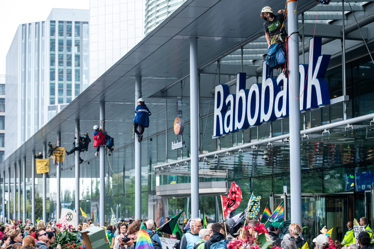 Activists Block the Entrances to Rabobank Headquarters in Utrecht. © Marten  van Dijl / Greenpeace