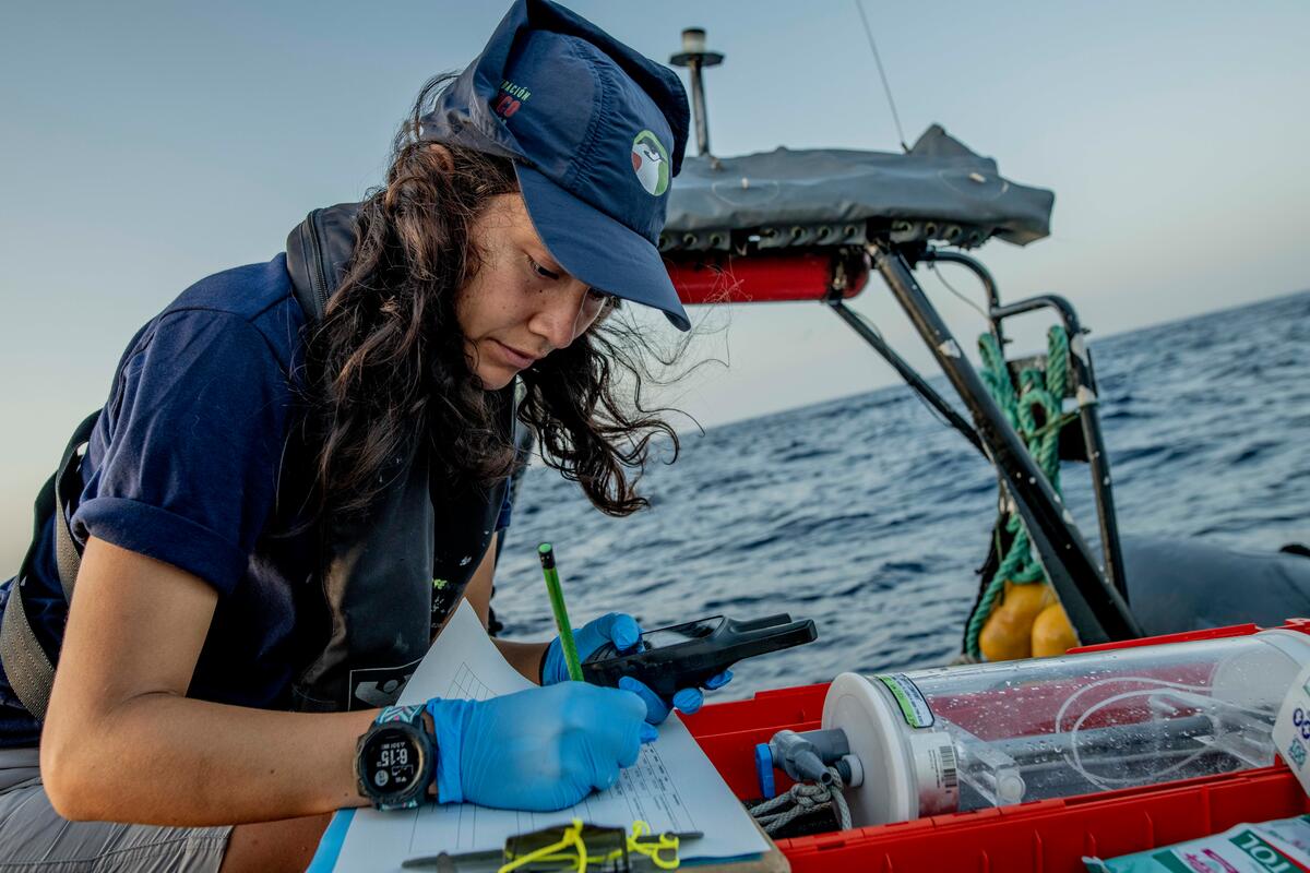 eDNA Research In The Pacific Ocean. © Tomás Munita / Greenpeace