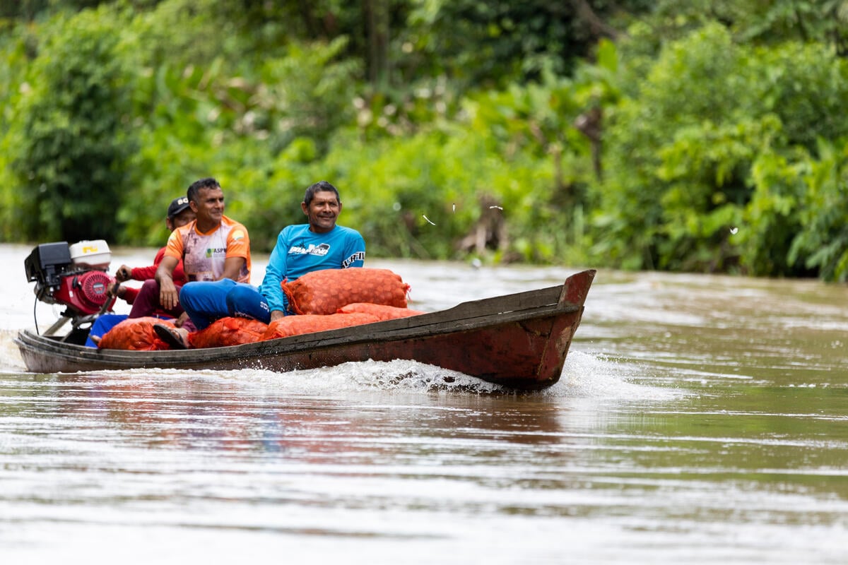 Respect the Amazon Expedition: Nova Esperança Community. © Nilmar Lage / Greenpeace Respect the Amazon Expedition: Nova Esperança Community. © Nilmar Lage / Greenpeace