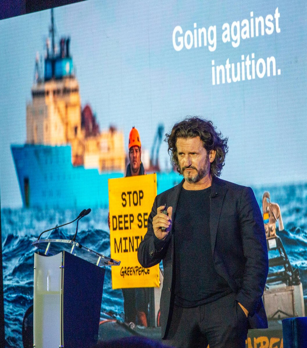 Deep Sea Mining Message for Metals Company in Washington DC. © Tim Aubry / Greenpeace
