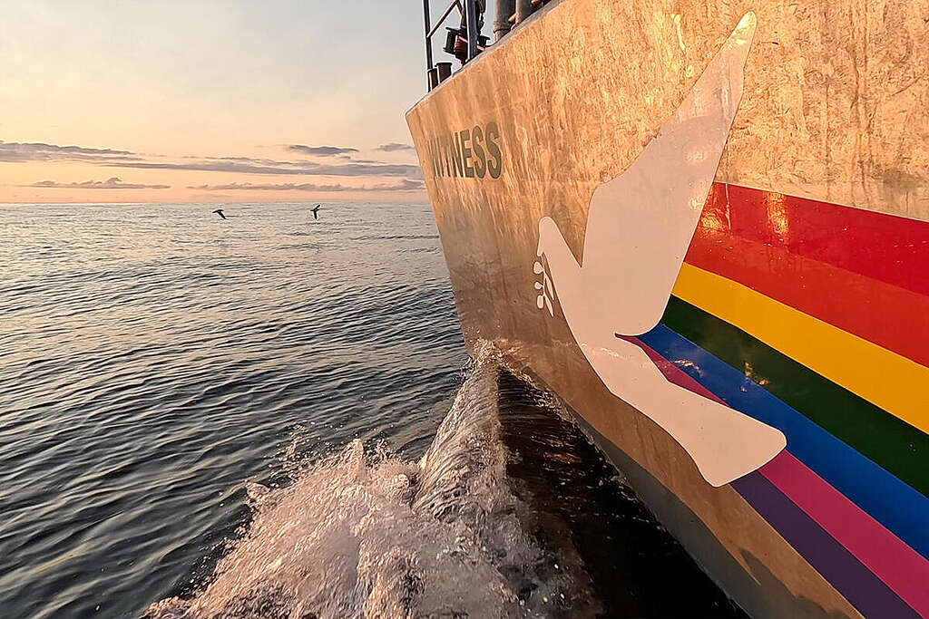 Norwegian Deep Sea Mining ship tour - Hydrophone survey. © Christian Åslund / Greenpeace