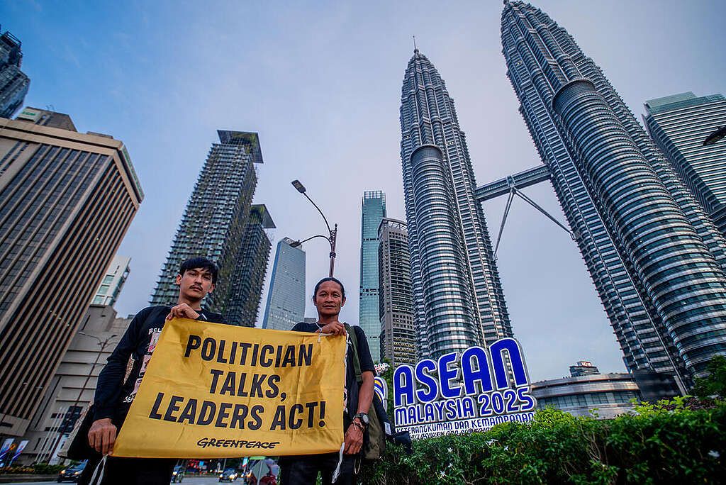 Haze Victims from South Sumatra in Kuala Lumpur. © Alif R Nouddy Korua / Greenpeace Haze Victims from South Sumatra in Kuala Lumpur. © Alif R Nouddy Korua / Greenpeace