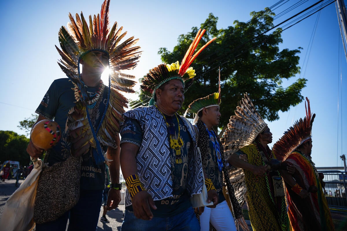 First Weekend of Rainbow Warrior Open Boats in Belém, Brazil. © Filipe Bispo / Greenpeace