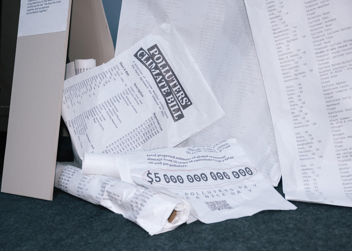 Climate activists inaugurate Greenpeace exhibition on climate loss and damage