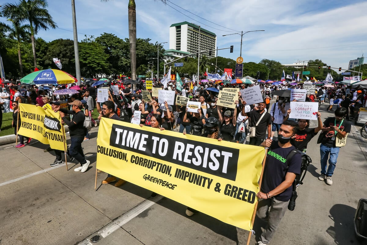 People’s Protests against Corruption, Impunity and Greed in Manila. © Leo Sabangan / Greenpeace