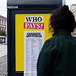 Greenpeace Romania exposes the €5 trillion climate crisis bill that oil and gas companies have been avoiding for years in an action that takes place in Bucharest.
Across Bucharest, bus-shelter billboards at Petrom City, Universitate, Piața Romană, and Piața Victoriei were wrapped with a “climate bill” by Greenpeace activists. They expose the staggering costs of nearly €5 trillion, that six major polluters are passing on to people, communities, and the environment, making society pay the true price of destruction.