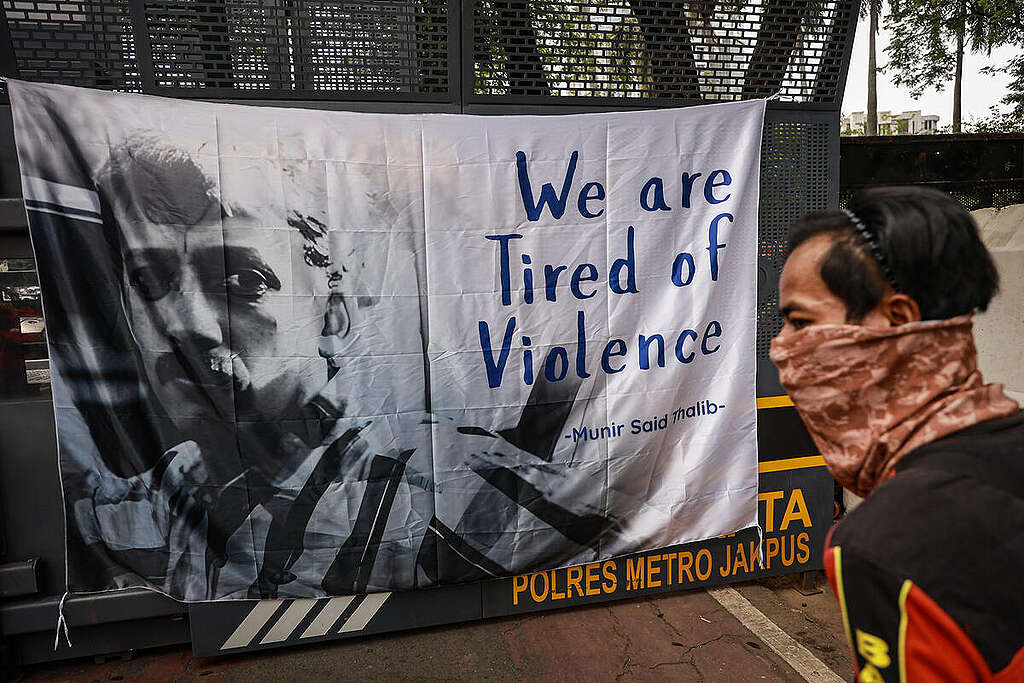 Peaceful Protest to Commemorate World Human Rights Day 2025 in Jakarta, Indonesia. © Dhemas Reviyanto / Greenpeace Peaceful Protest to Commemorate World Human Rights Day 2025 in Jakarta, Indonesia. © Dhemas Reviyanto / Greenpeace