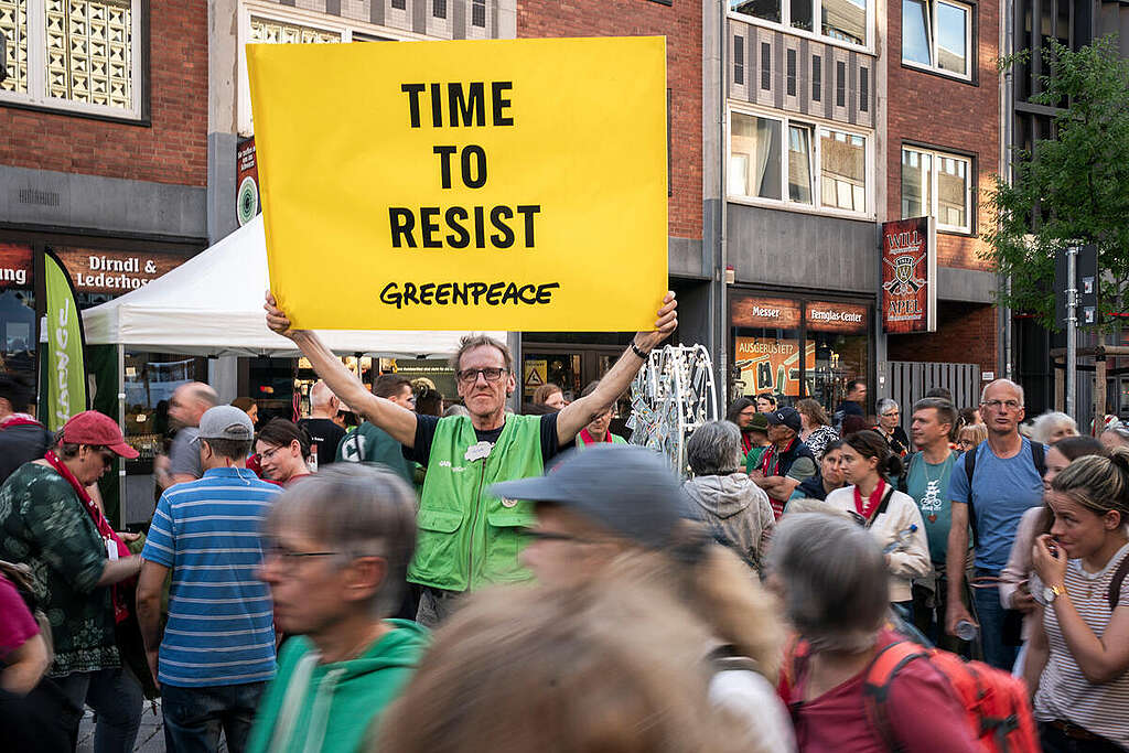 Greenpeace Information Stand at the Kirchentag, Hannover. © Daniel Pilar / Greenpeace