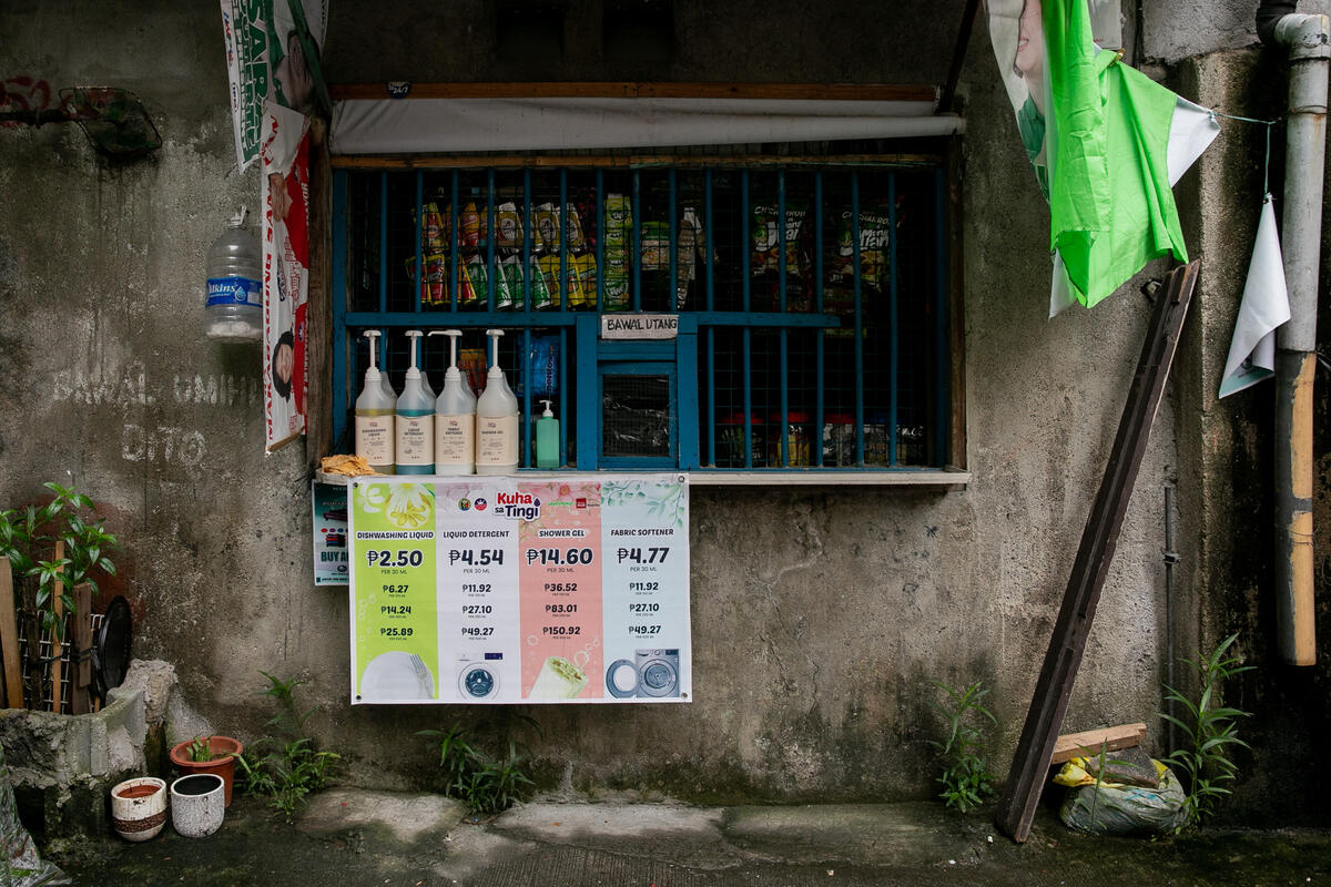 Kuha sa Tingi Roadshow in San Juan City. © Basilio Sepe / Greenpeace