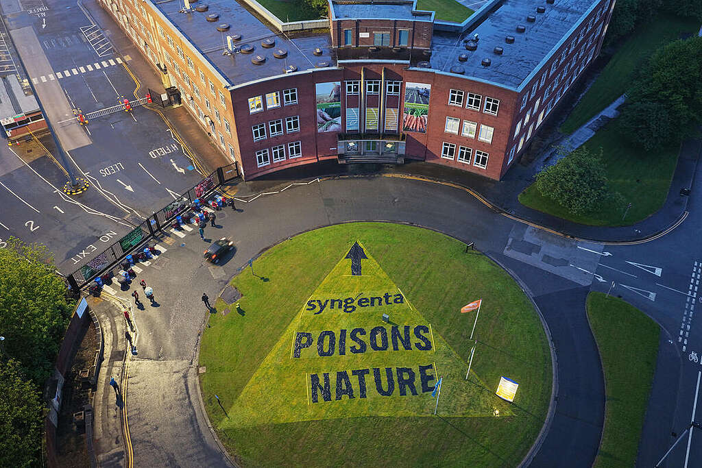 Activists Blockade the UK Headquarters of Pesticide Company Syngenta in the UK. &copy; Greenpeace