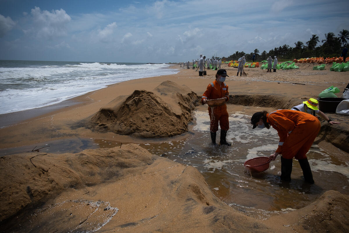 Microplastic Cleanup after X-Press-Pearl Accident in Sri Lanka The team from Oil Spill Response Limited (OSRL) filters seawater for nurdles. Image taken at Sarakkuwa, Negombo.Sri Lanka is facing one of the worst environmental disasters in its history after tons of plastic pellets have washed ashore near its capital devastating kilometers of pristine beaches and threatening marine life.