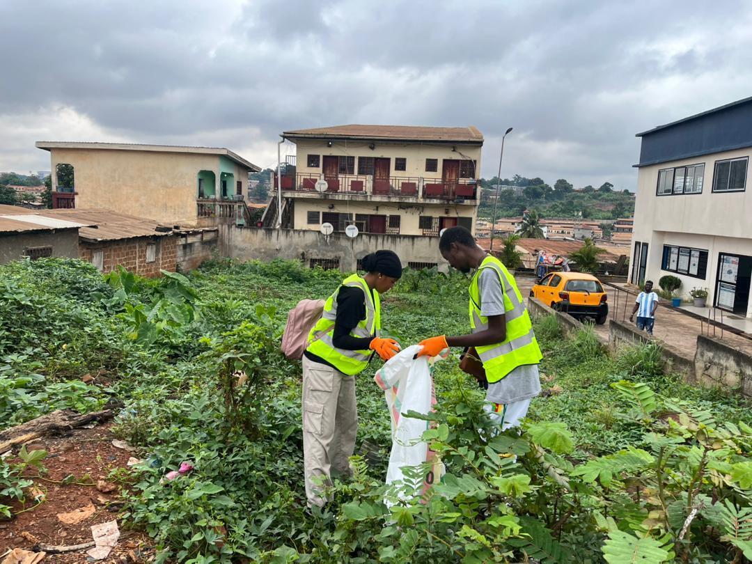 Eco Jogging to Raise Awareness against Plastic in Yaoundé, Cameroon Fifteen volunteers from Yaoundé took part in an ecological march alongside the CNEDD (a Cameroonian non-governmental organization that promotes sustainable development and environmental protection) association to raise awareness and collect plastic waste. After the march, the participants debated the topic of plastic.