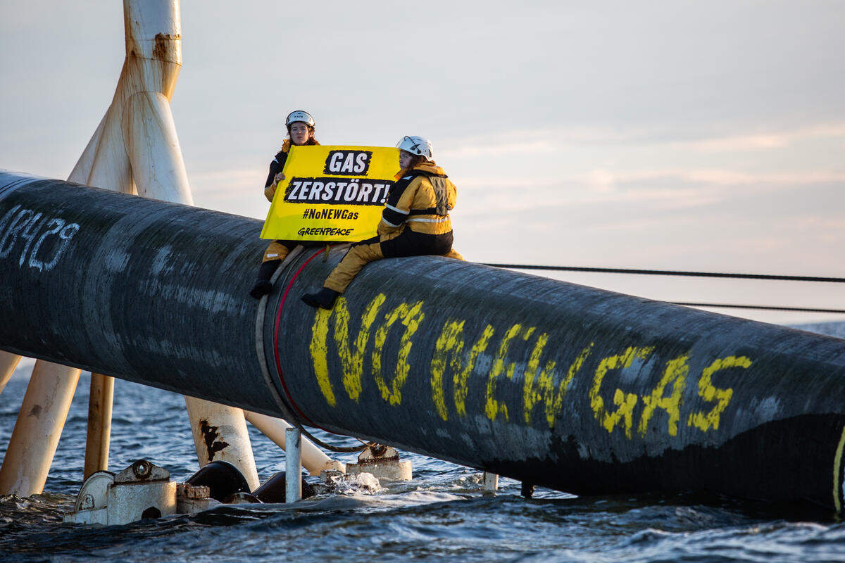 Protest on Pipeline-Laying Ship near Rügen. © Julius Schrank / Greenpeace Protest on Pipeline-Laying Ship near Rügen. © Julius Schrank / Greenpeace