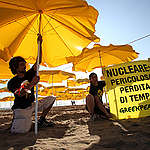 No Nuclear Human Banner on Venice Lido. © Teresa Novotny
