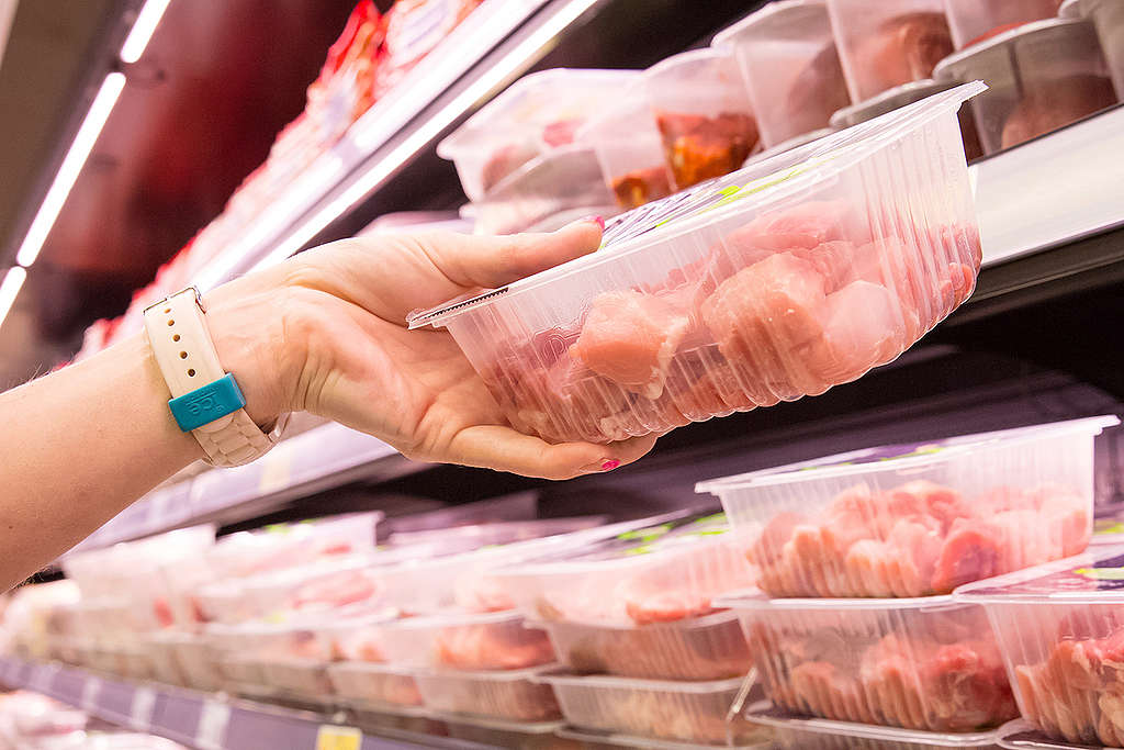 Meat in Supermarket in Germany. © Bodo Marks