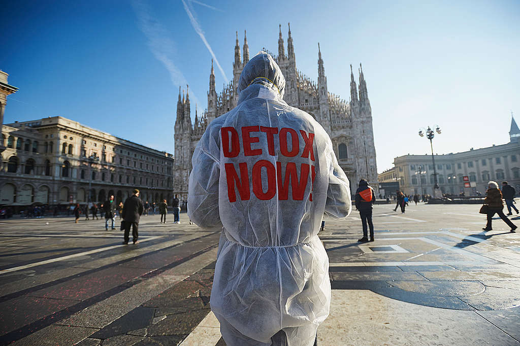 In azione per Detox a Milano © Alessandro Vona