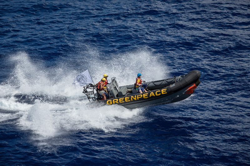 The Greenpeace Esperanza bears witness to the French purse seine vessel Morne Blanc in the Indian Ocean.The Greenpeace ship Esperanza continues on an expedition in the Indian Ocean to peacefully tackle unsustainable fishing. With some tuna stocks in the Indian Ocean, such as Yellowfin, on the brink of collapse due to overfishing, the expedition is exposing destructive fishing methods which contribute to overfishing and harm a range of marine life including sharks and juvenile tuna.