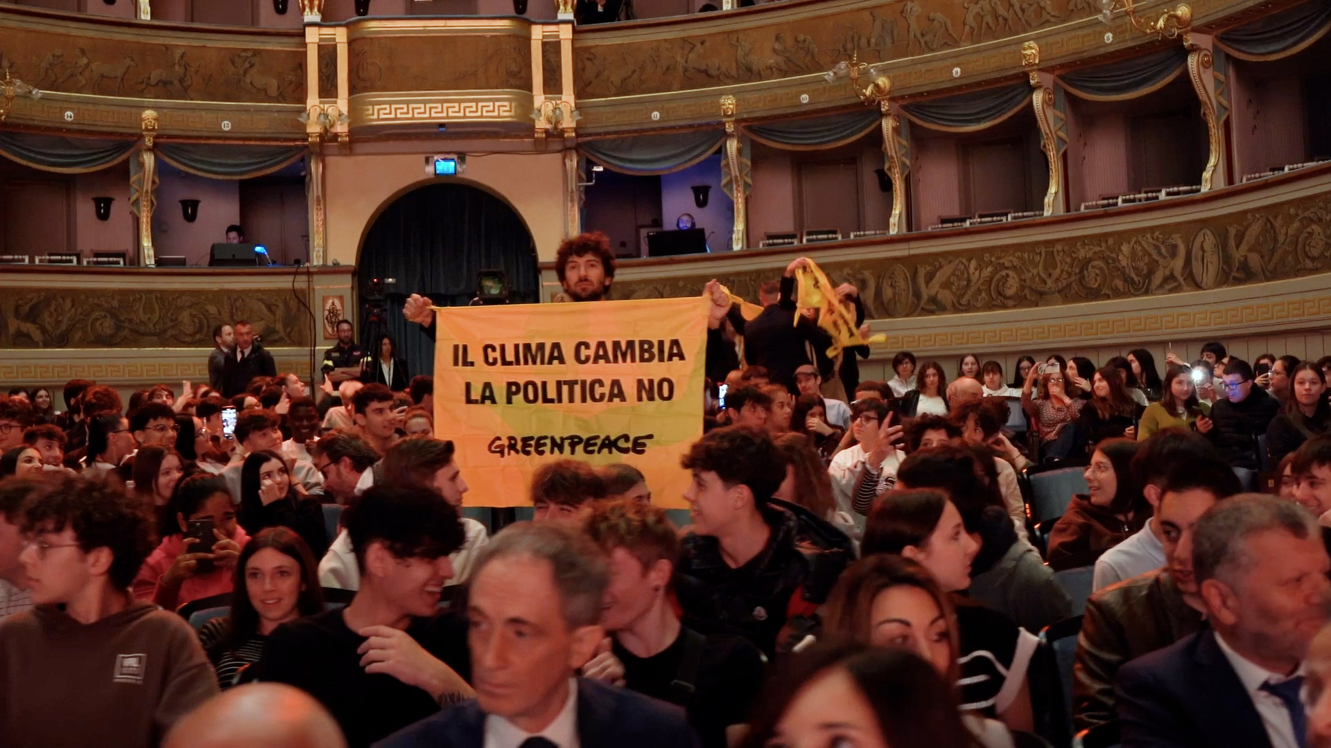 Il clima cambia, la politica no: il nostro messaggio per Matteo Salvini e il governo
