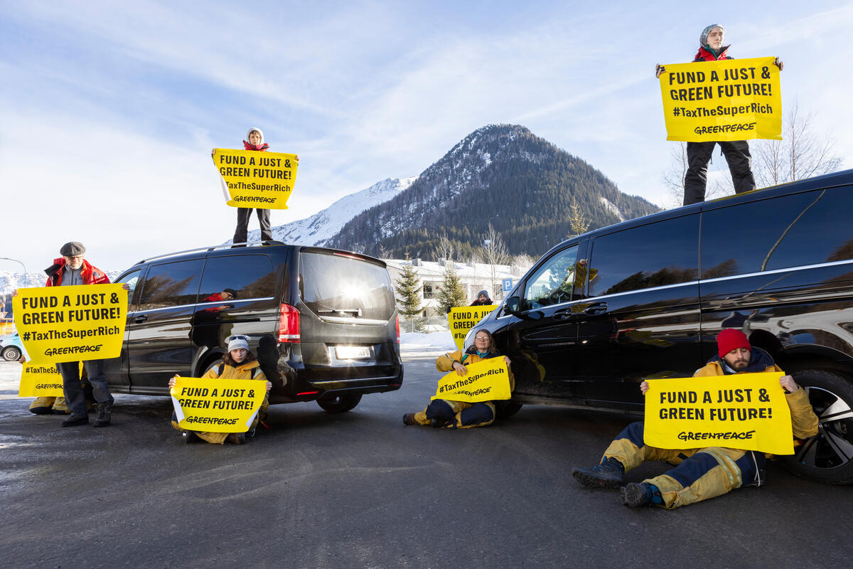 Greenpeace Activists Block Heliport Lago ahead of WEF, Davos. © Miriam Künzli / Greenpeace