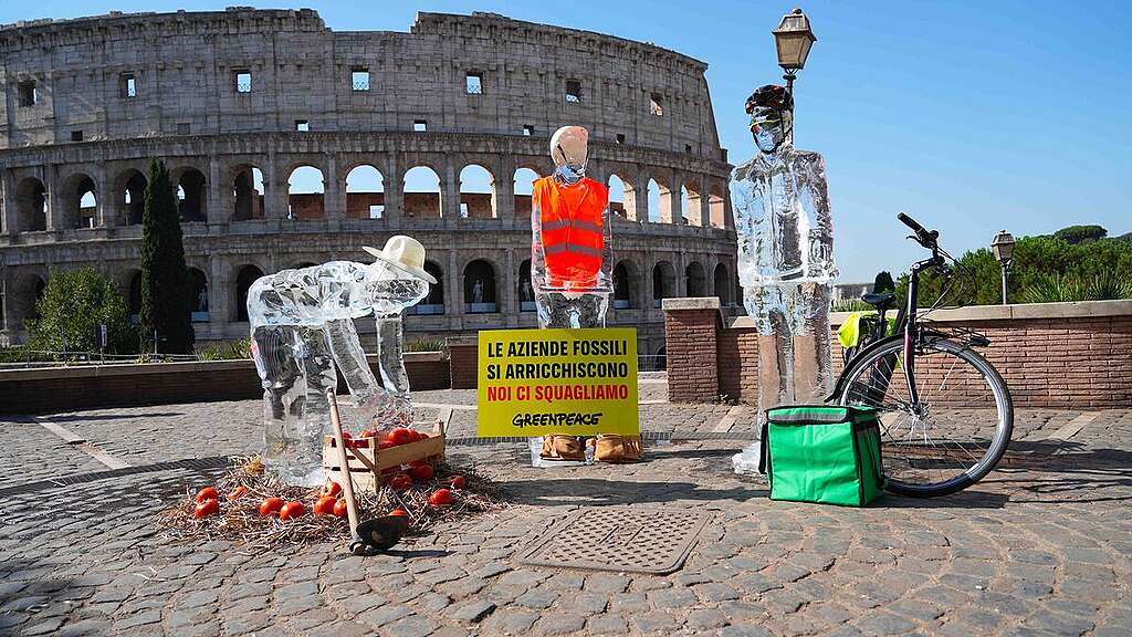 azione-colosseo-greenpeace