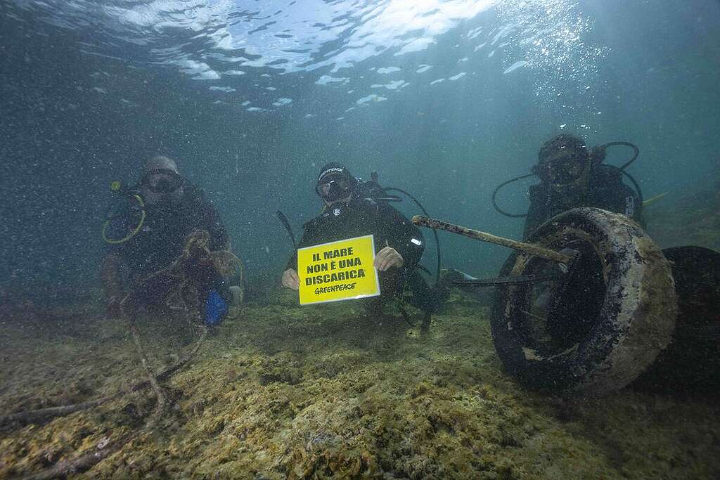 6-world-cleanup-day-greenpeace