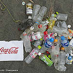 COP27スポンサーのコカ・コーラ社、5年連続のプラスチック汚染企業ワースト1位に選出
